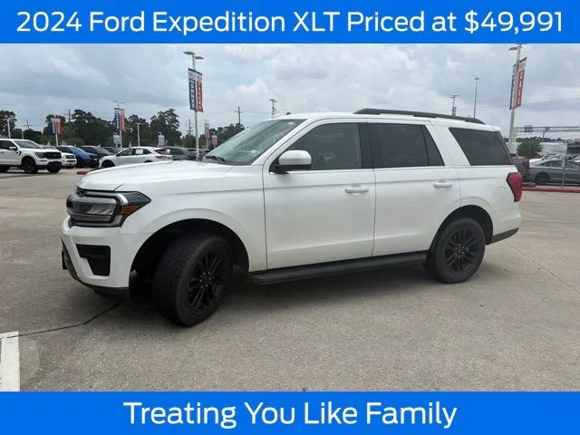 Used 2024 White Ford XLT image 1