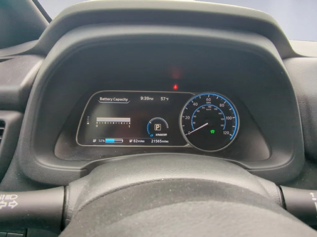 Used 2023 Gray Nissan S image 14