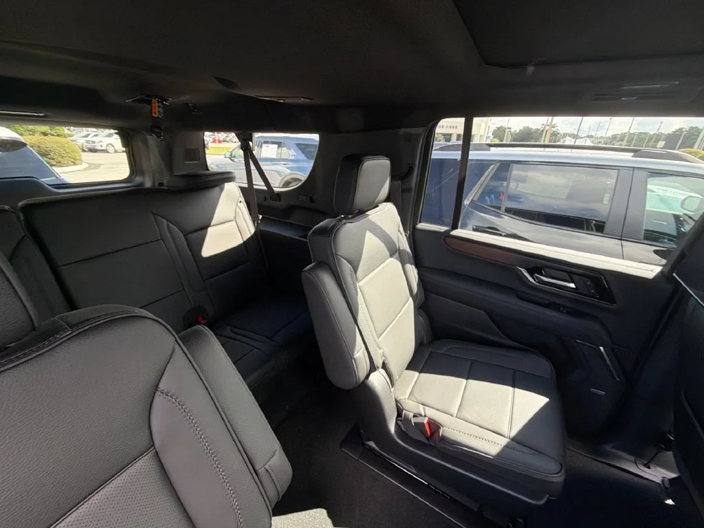 2026 GMC Yukon XL Denali - Photo 14