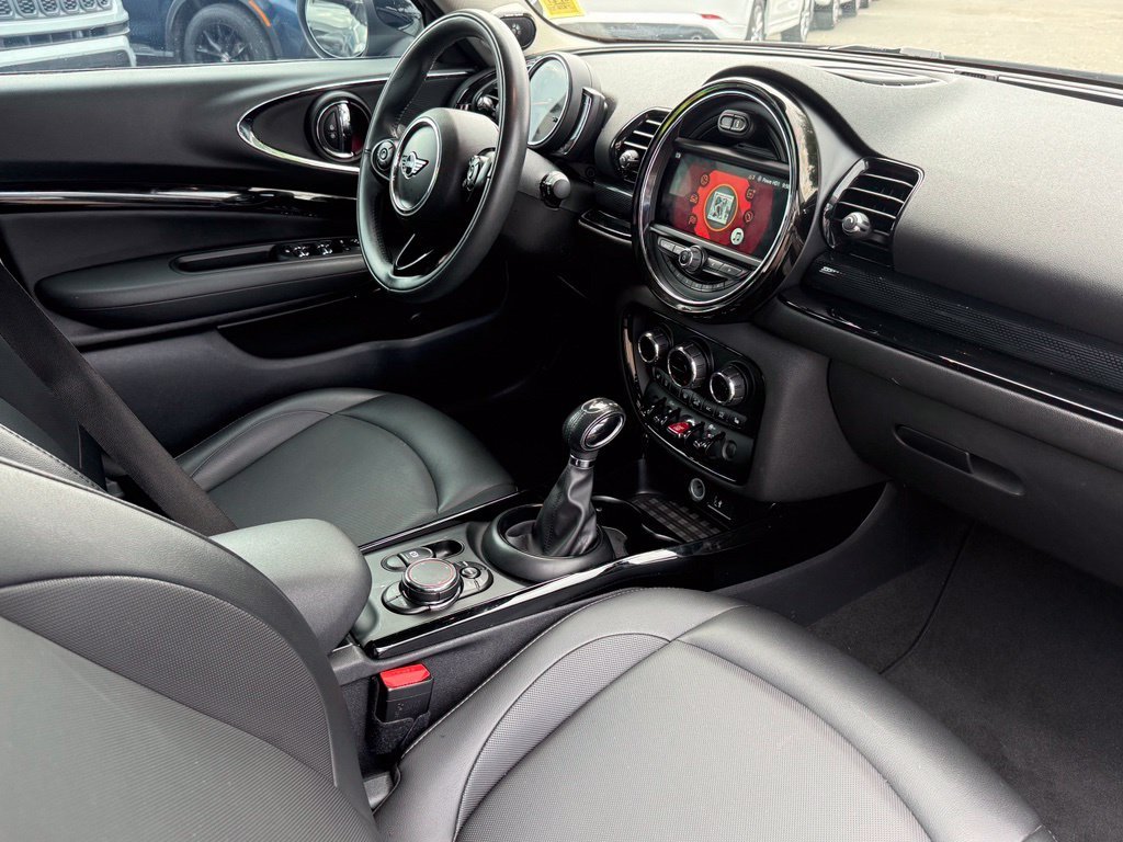 Used 2019  MINI  image 28
