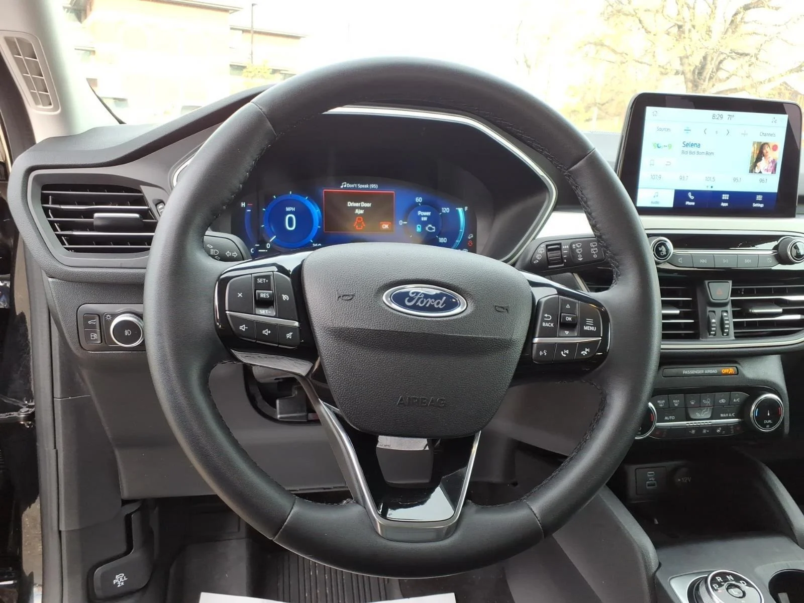 Used 2022 Agate Black Metallic Ford SEL Plug-In Hybrid image 18