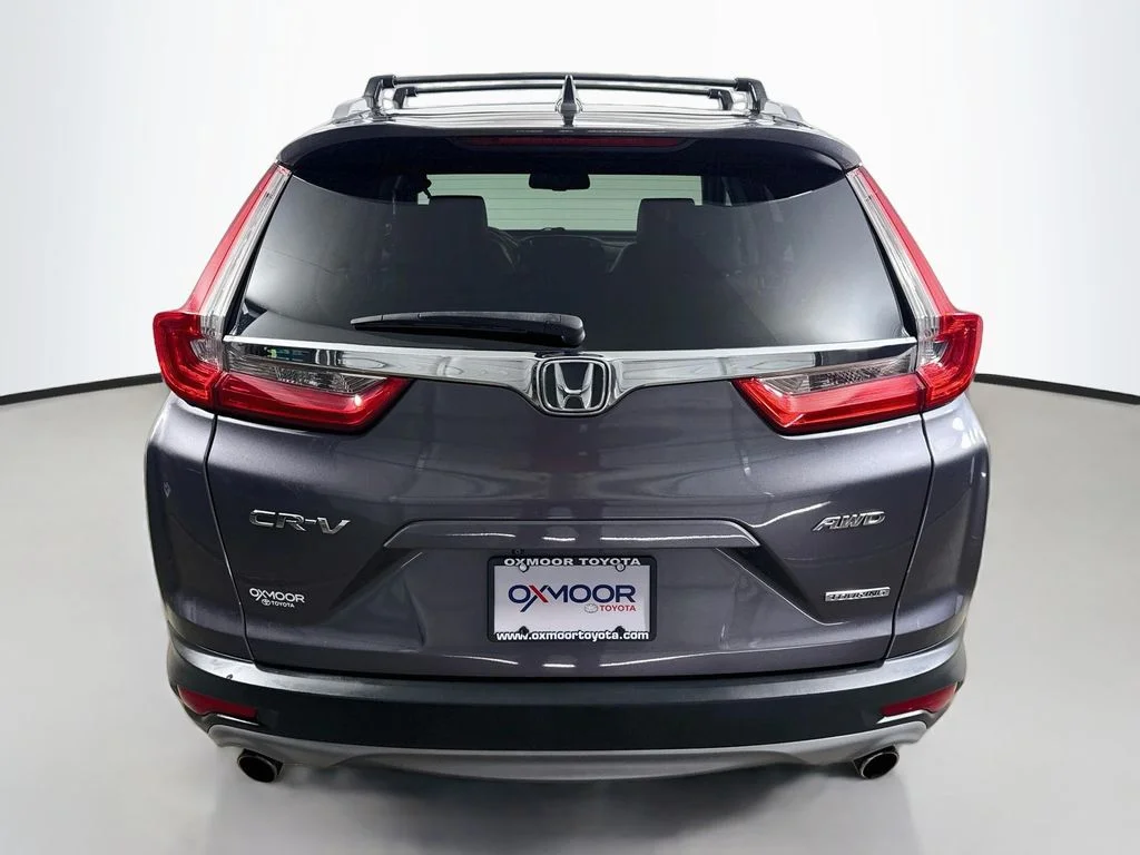 Used 2019 Modern Steel Metallic Honda Touring image 6