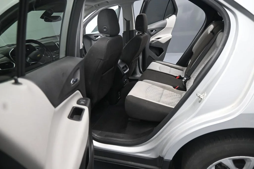 Used 2018 Silver Chevrolet LT image 15