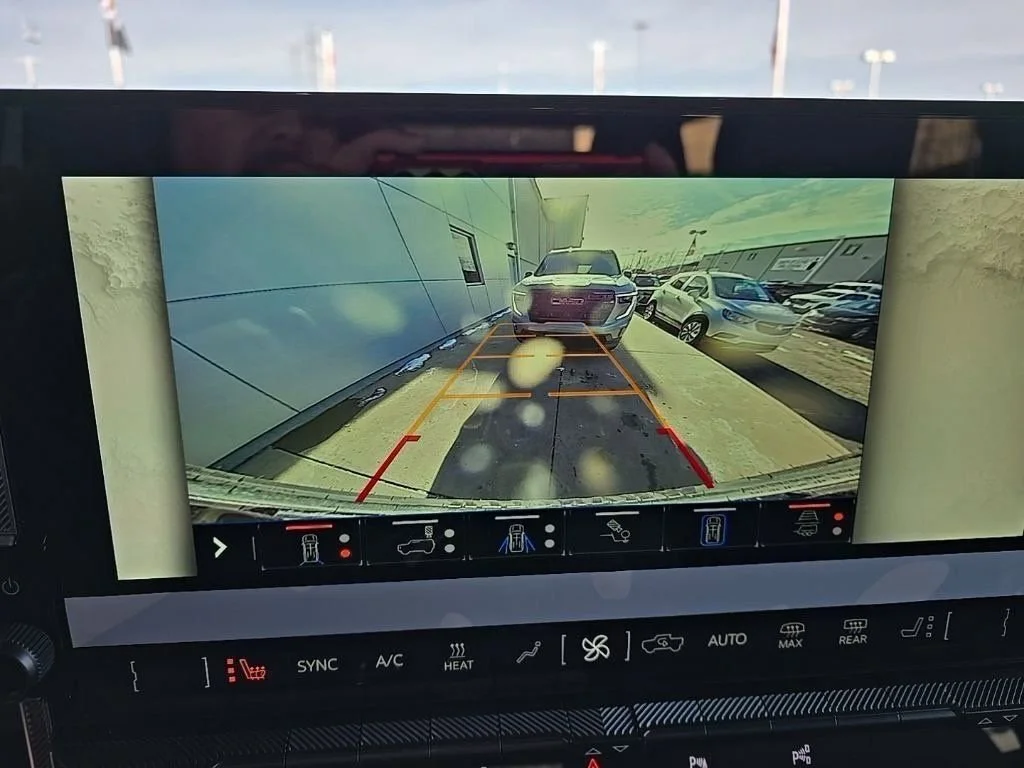 2025 GMC HUMMER EV 2X - Photo 23