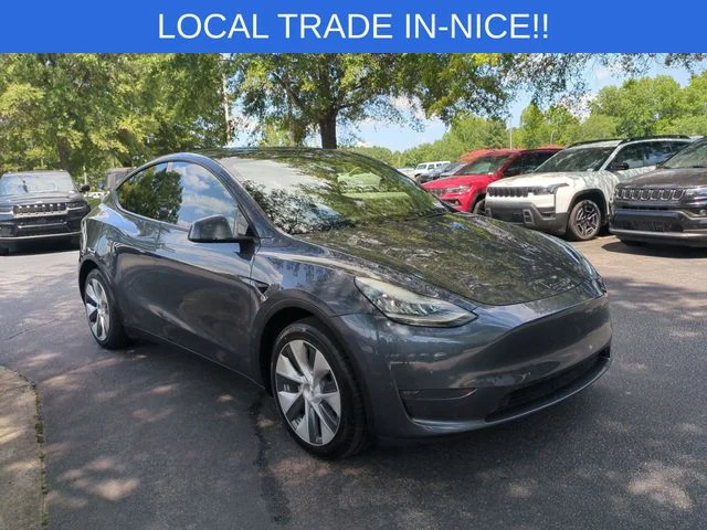 Used 2020  Tesla Long Range image 7