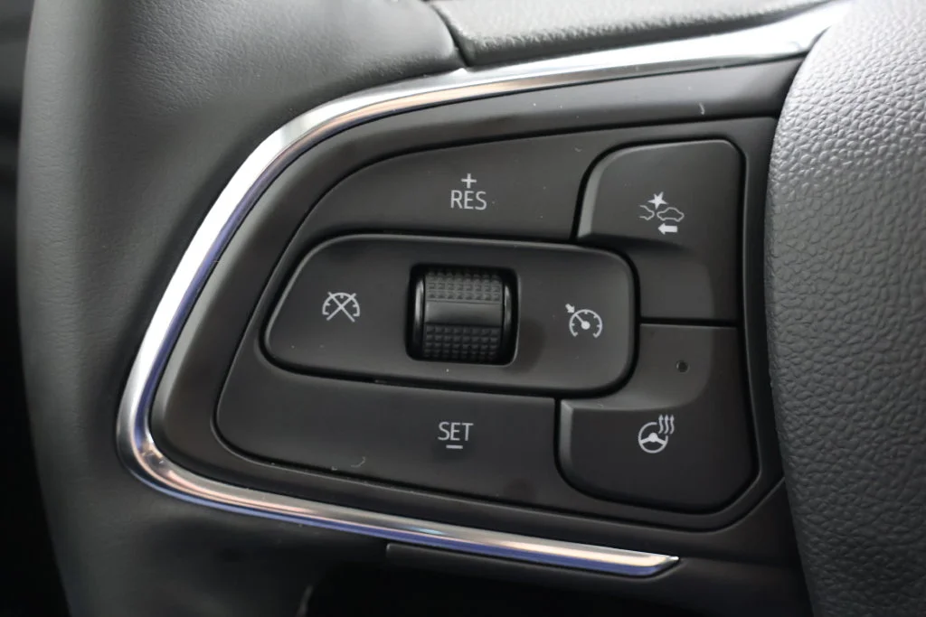 Used 2026 Summit White Buick Preferred image 11