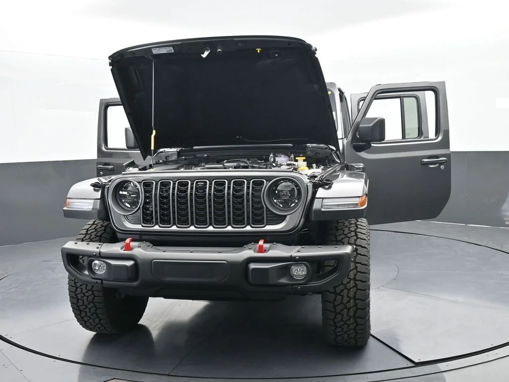 New 2026 Granite Crystal Metallic Clear-Coat Exterior Paint Jeep Rubicon X image 62