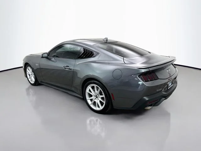 Certified Used 2025 Gray Metallic Ford GT Premium image 5