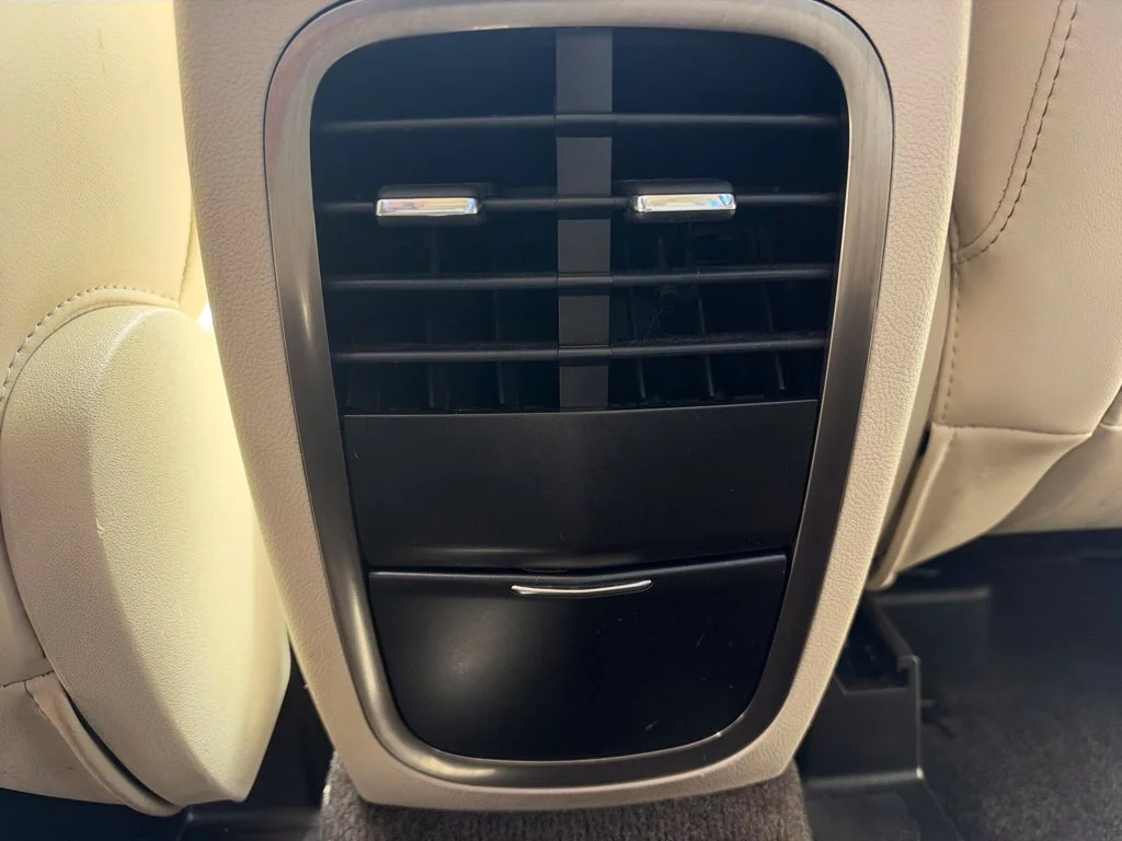 Used 2017 Black Lincoln Reserve image 20