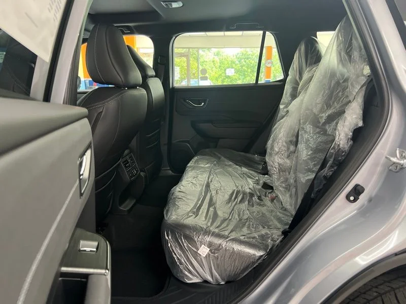 New 2026 ICE SILVER METALLIC Subaru Touring XT image 17