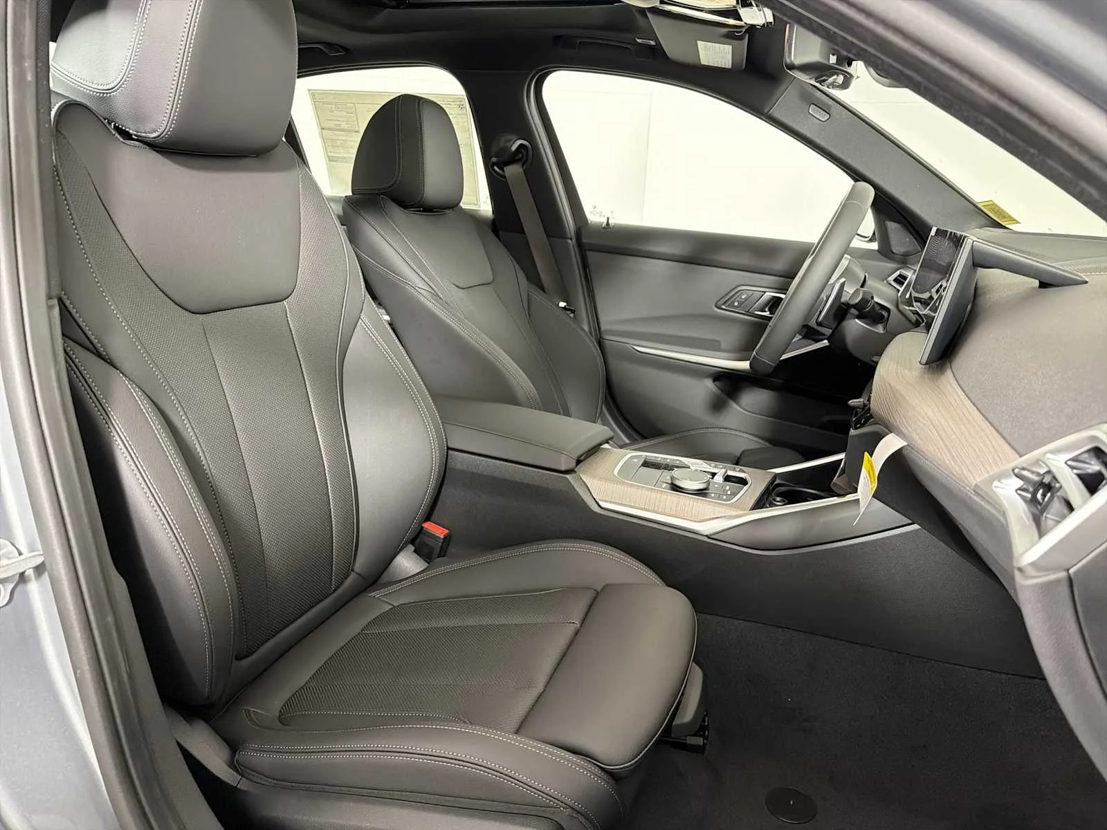 New 2026 Skyscraper Grey Metallic BMW 330i xDrive image 22