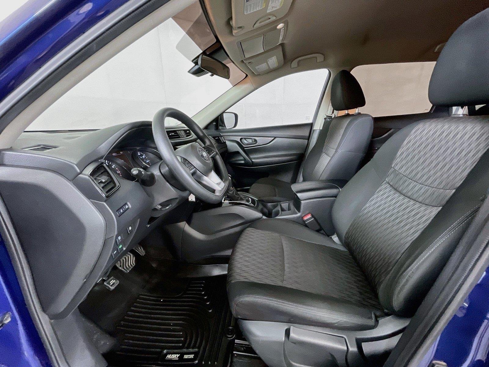Used 2020 Caspian Blue Metallic Nissan S image 22