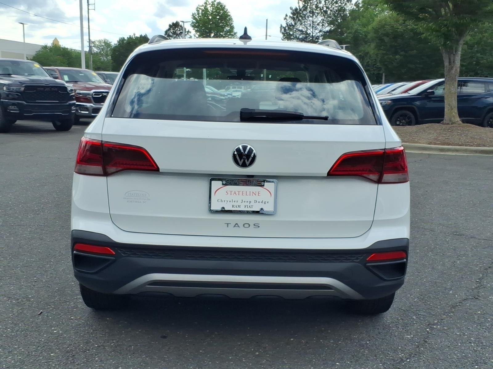 Used 2024  Volkswagen S image 15