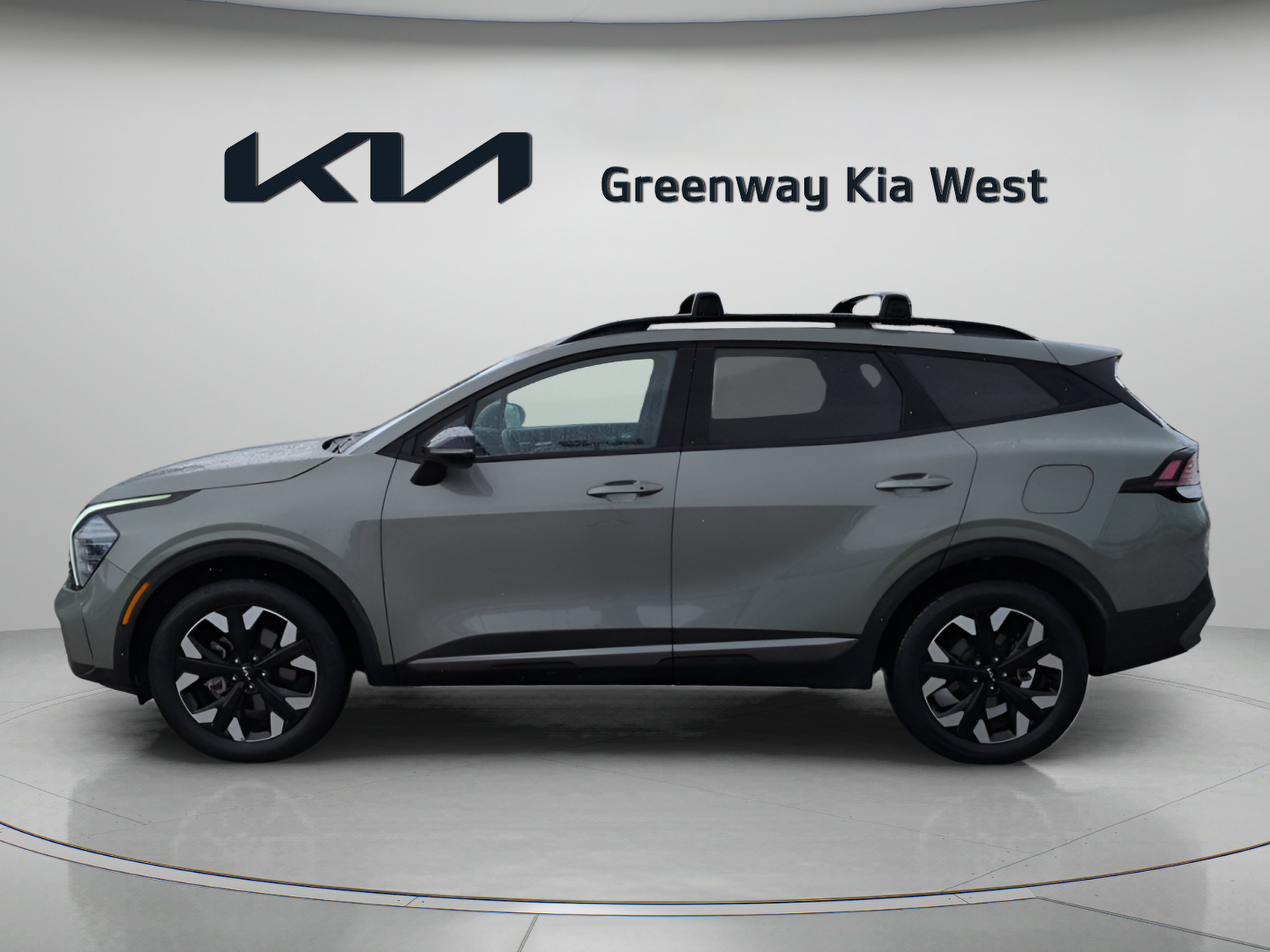 Certified Used 2024 Jungle Green Kia X-Line image 4