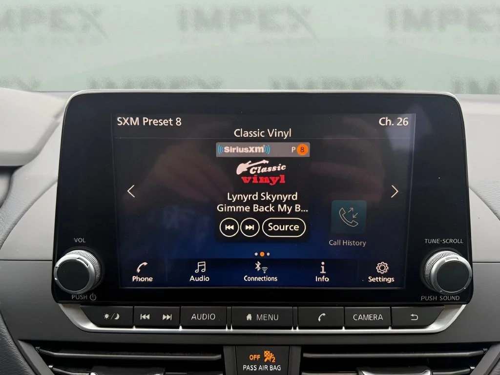 Used 2025 Black Nissan S image 22