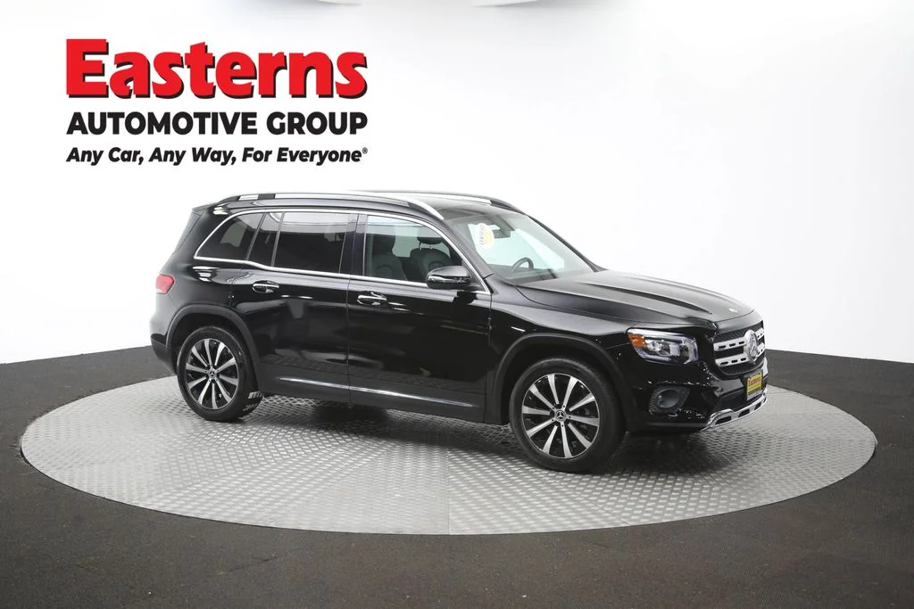 Used 2022 Black Mercedes-Benz GLB 250 image 48