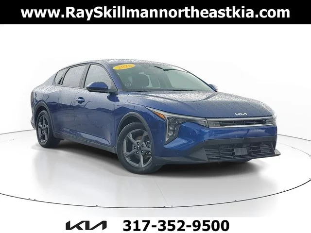 2025 Kia K4 LXS AT's photo