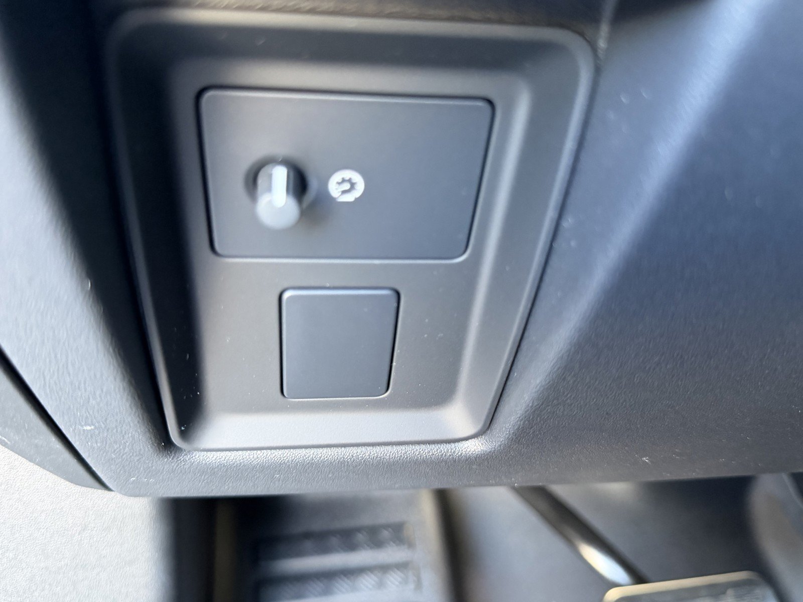 2026 Land Rover Defender X - Photo 24