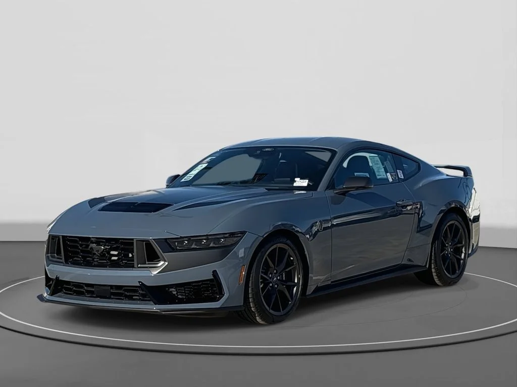2025 Ford Mustang Dark Horse's photo