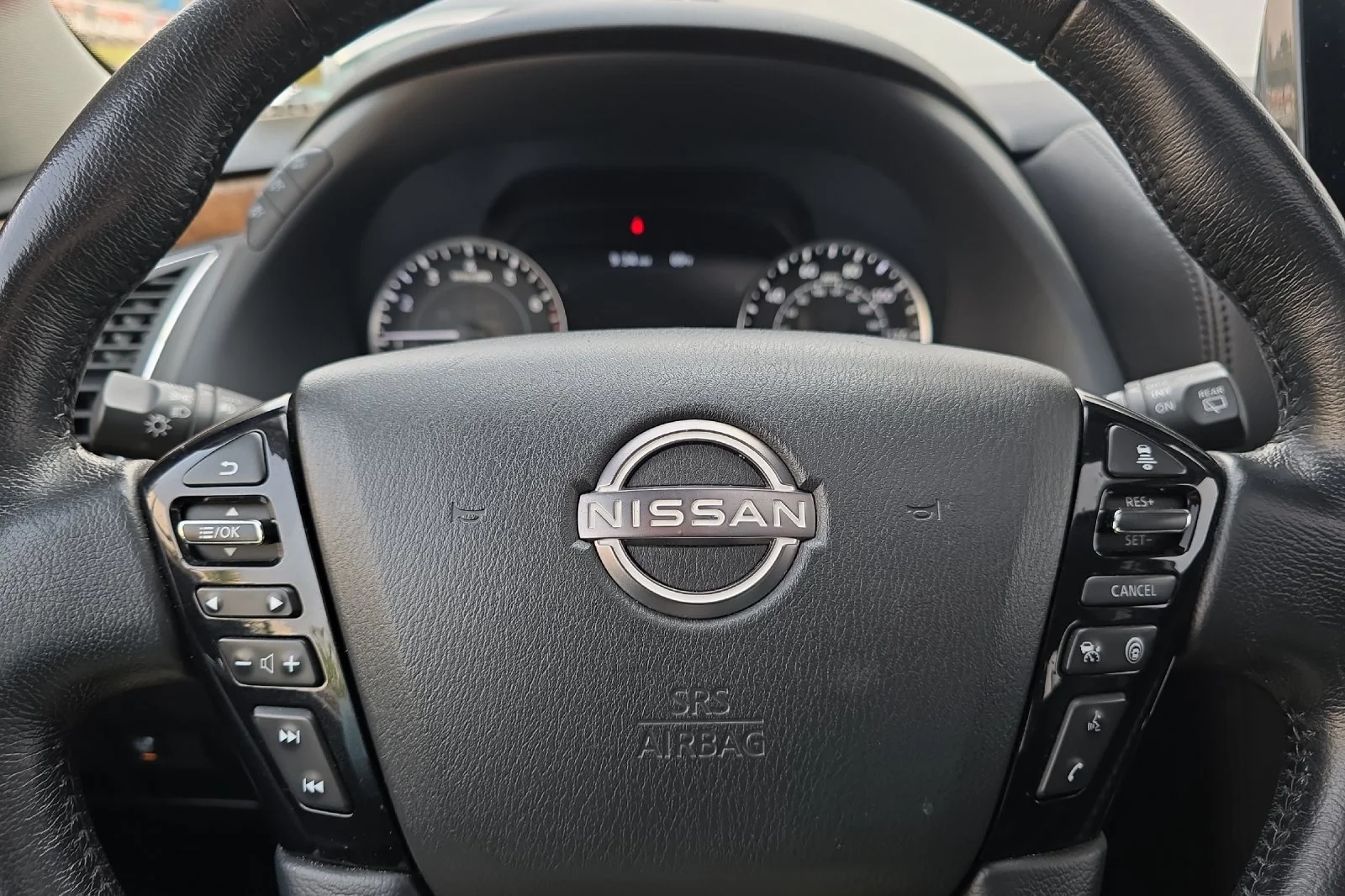 Used 2022 Hermosa Blue Pearl Nissan SL image 24