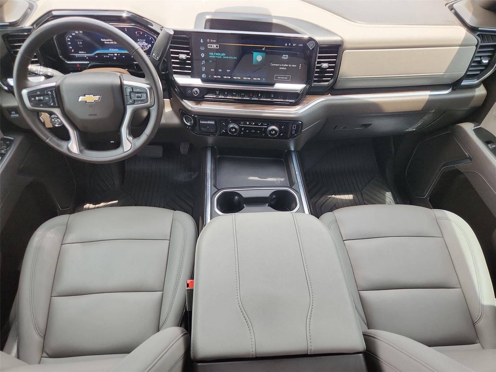 Used 2025 Black Chevrolet LT image 19