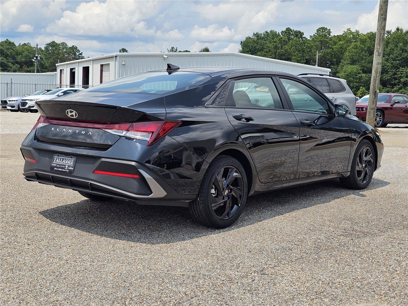 Used 2026 Abyss Black Hyundai SEL Sport image 8