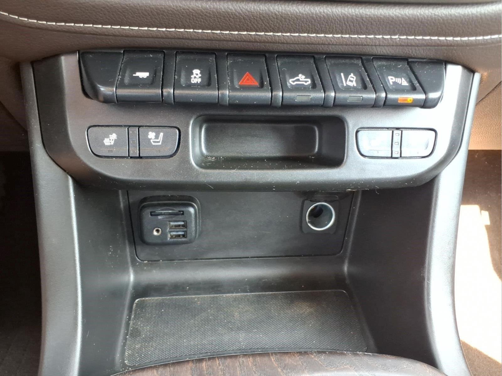 Used 2021 HUNTER METALLIC GMC 4WD Denali image 25
