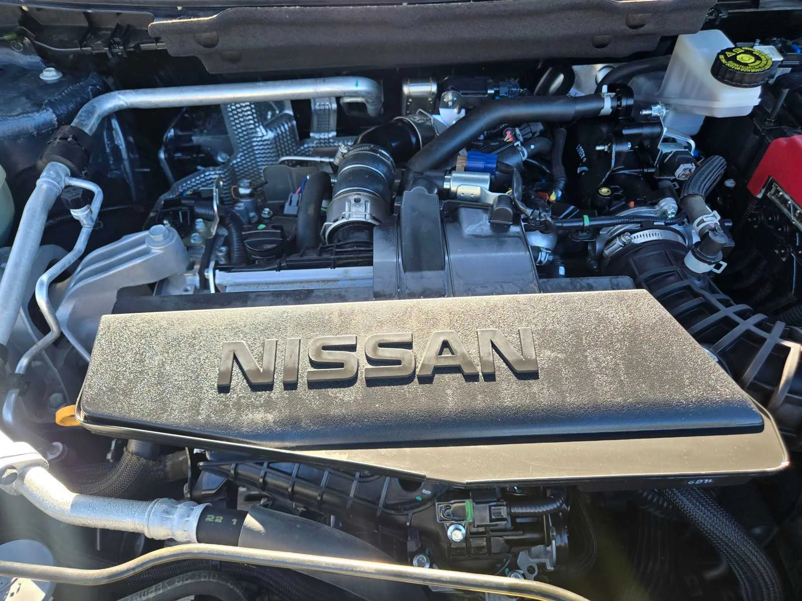 Used 2024  Nissan S image 28