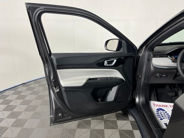Used 2023 Gray Jeep Limited image 15