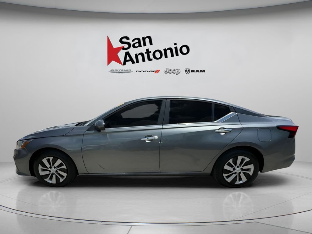 Used 2021 Gray Nissan 2.5 S image 9