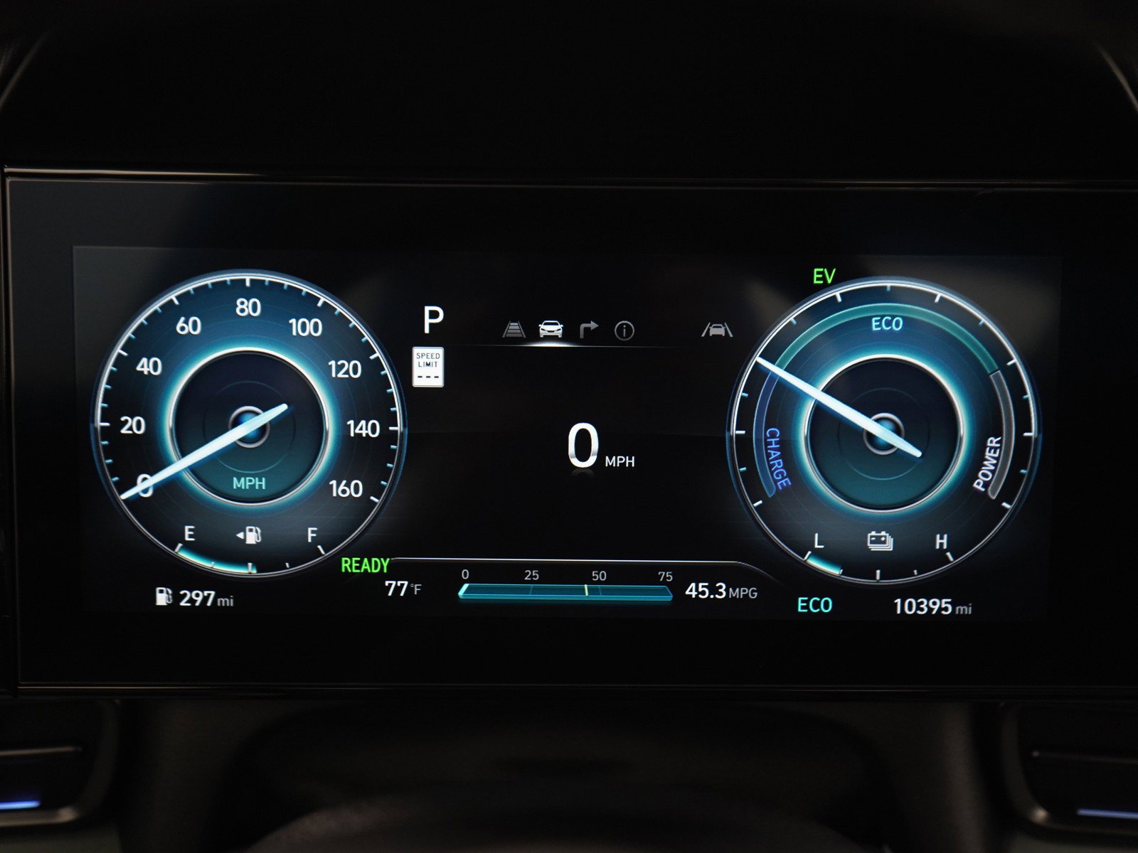 Certified Used 2025 Ecotronic Gray Hyundai Limited DCT image 22