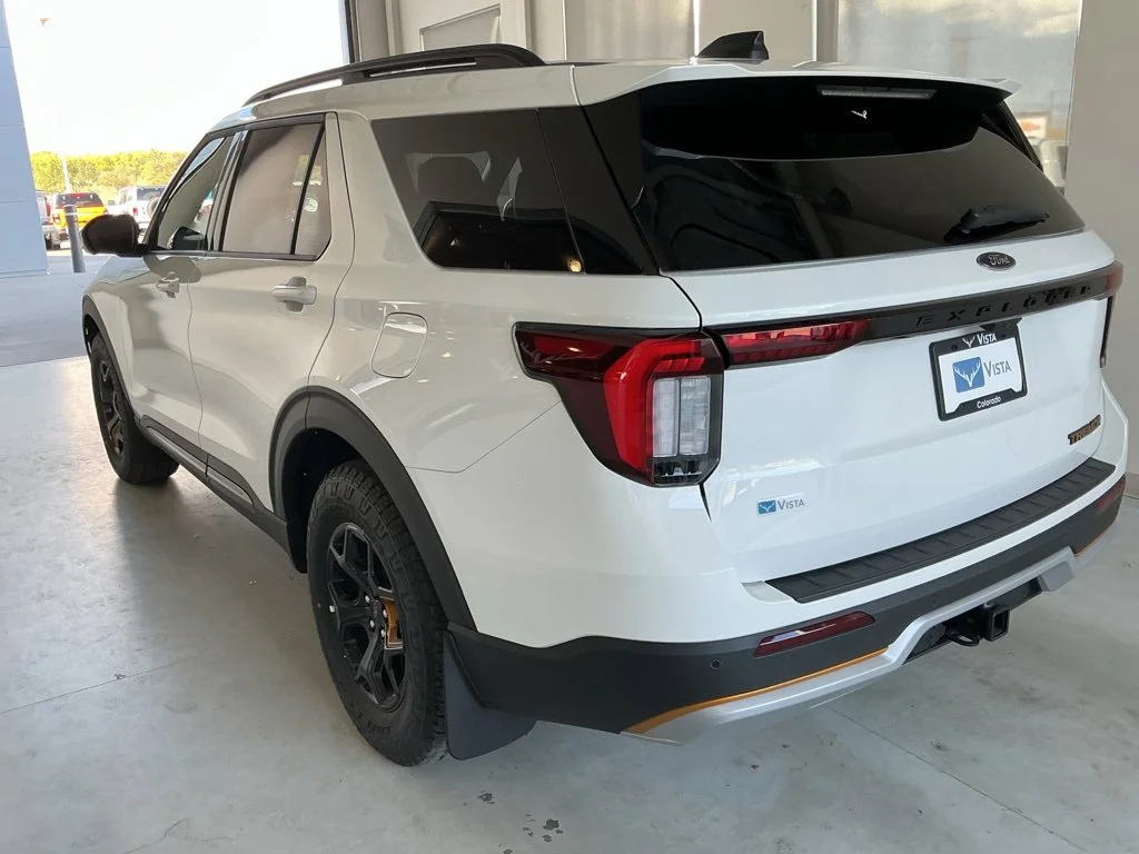New 2026 White Metallic Ford Tremor image 4