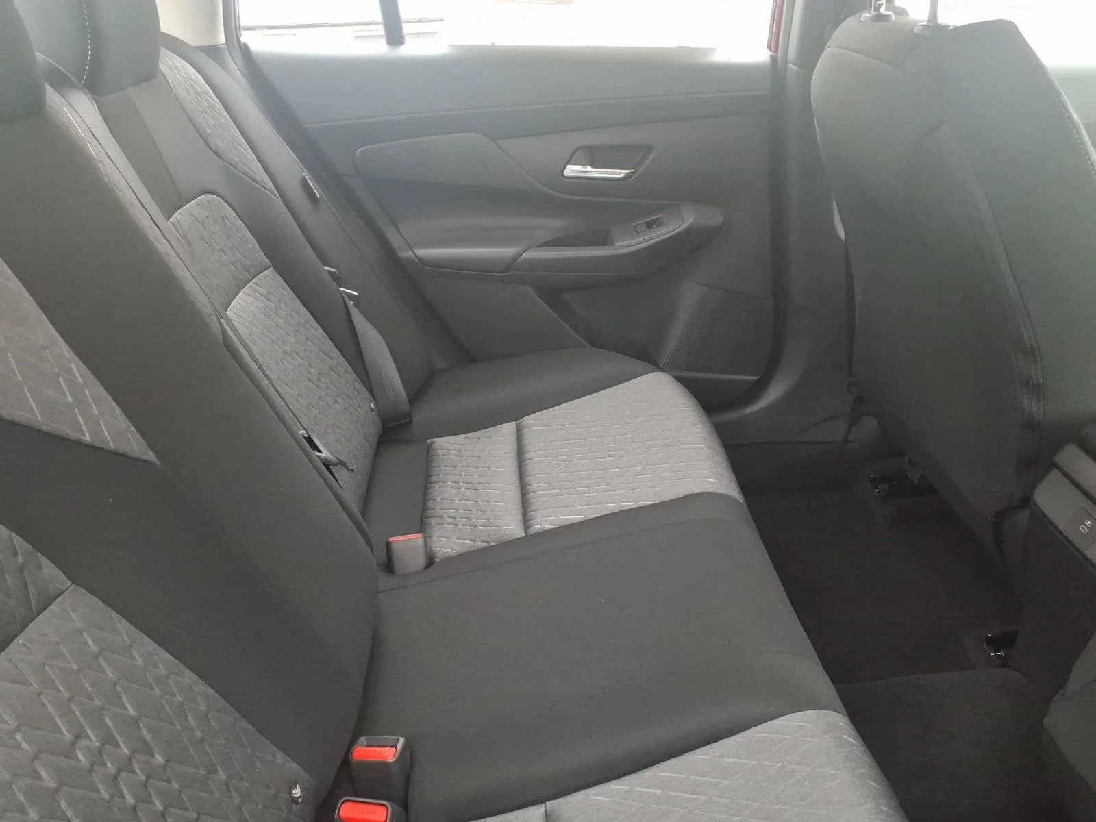 New 2026 Scarlet Ember Tintcoat Nissan SV image 6