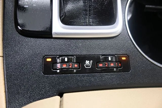 Used 2019 Red Toyota Limited image 44