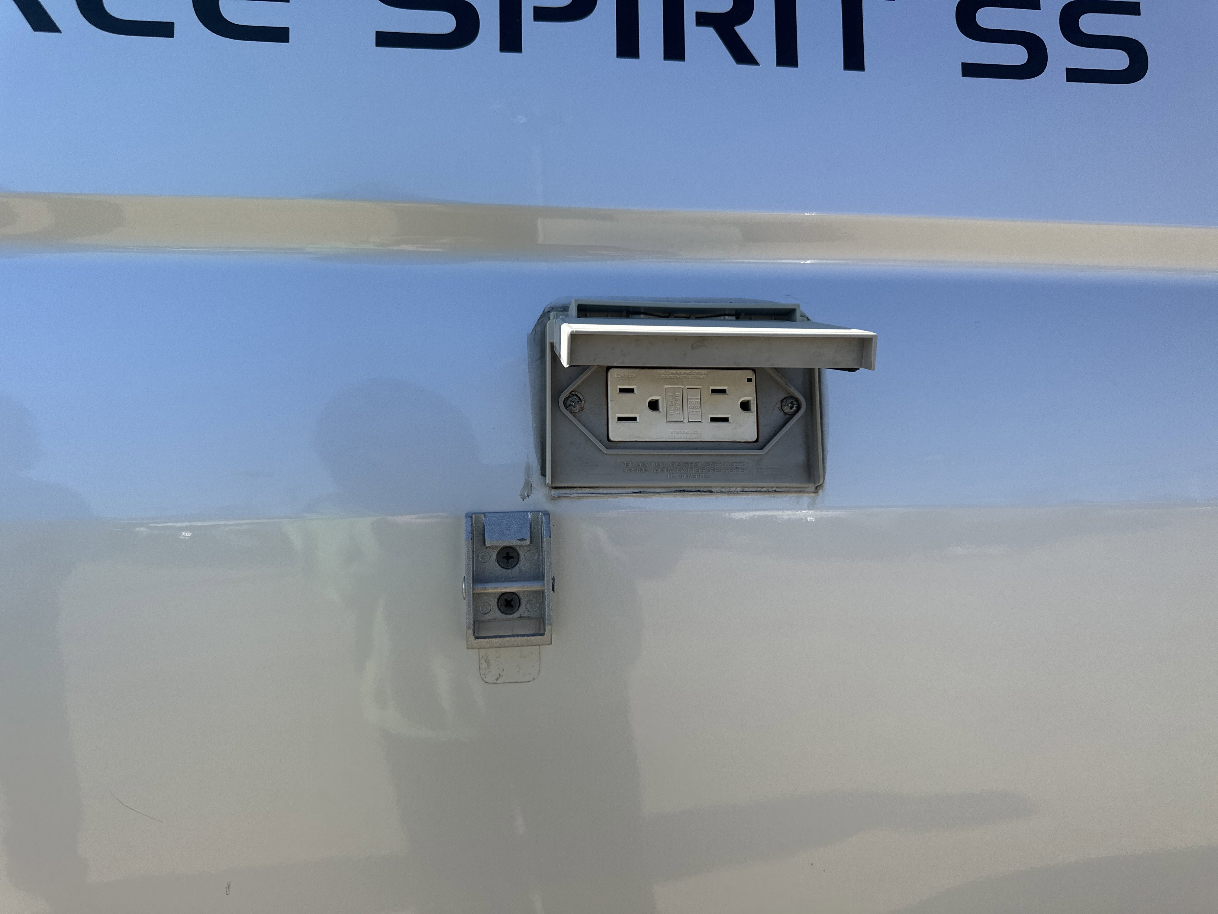 Used 2012 Steel Blue Mercedes-Benz EXT image 34