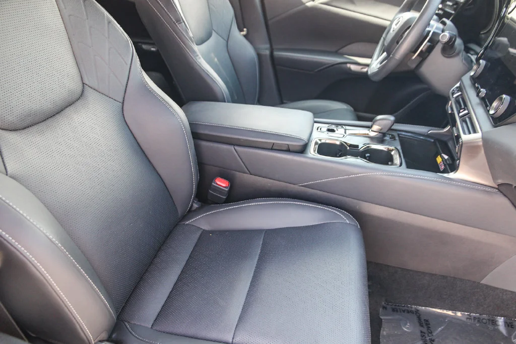 Certified Used 2025 White Lexus 350h Premium Plus image 18