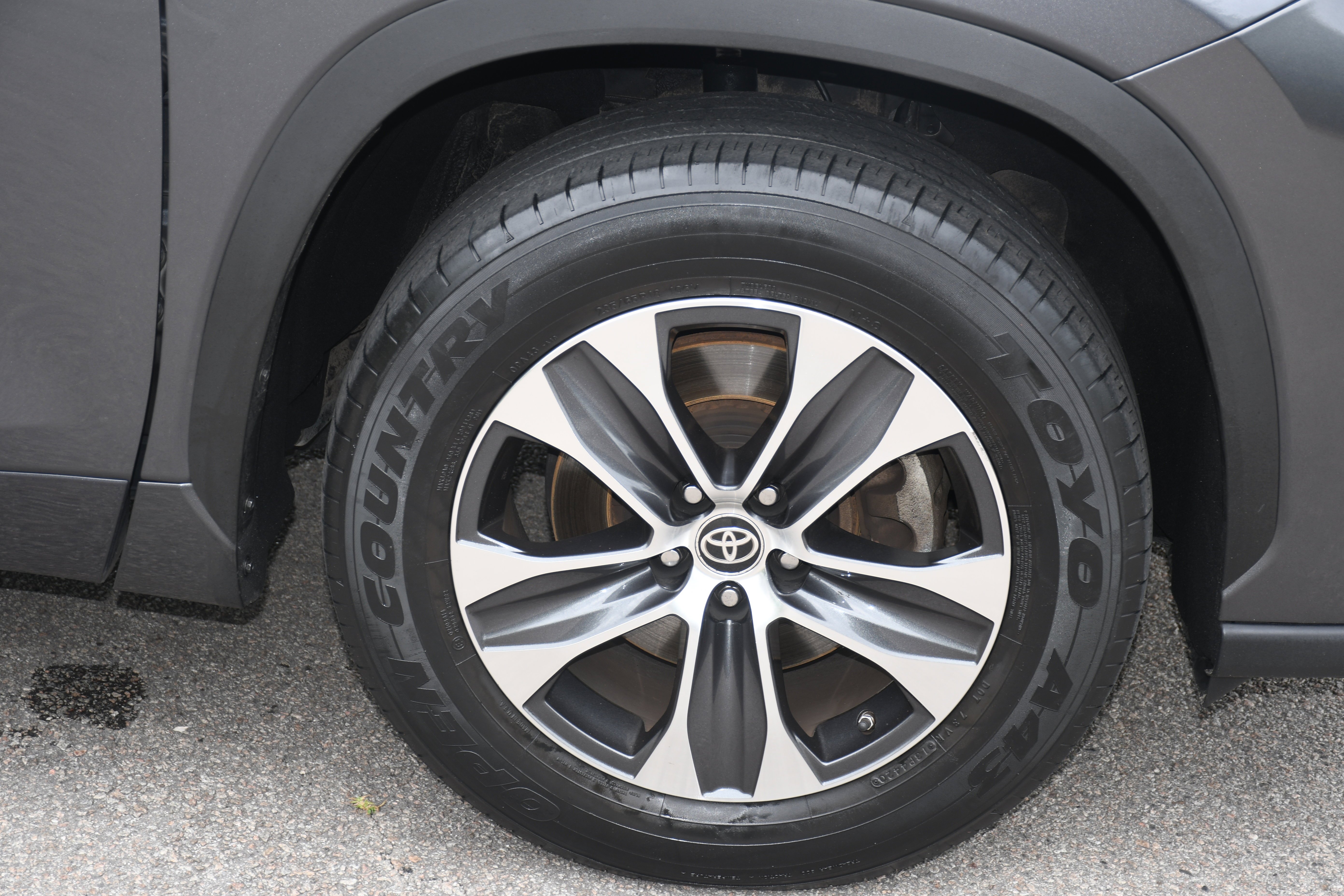 Used 2020 Gray Toyota XLE image 22