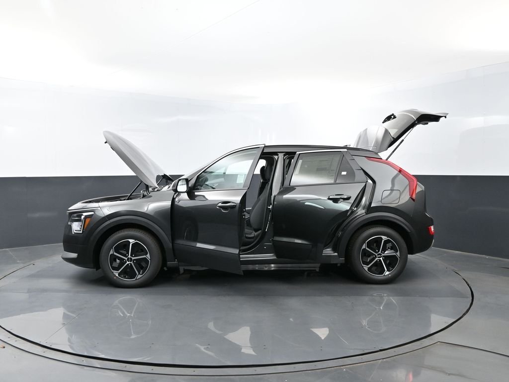 New 2026 Gray Kia LX image 30