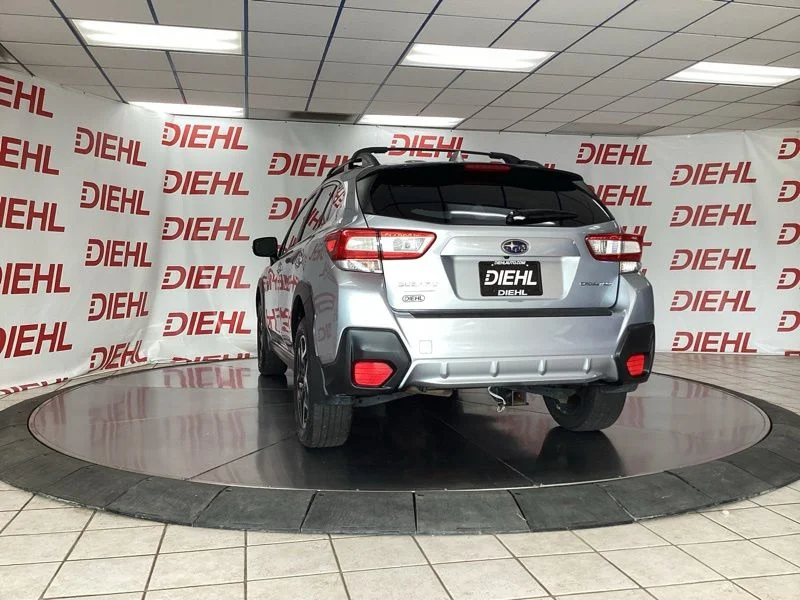 Used 2018 Silver Subaru 2.0i Limited image 5
