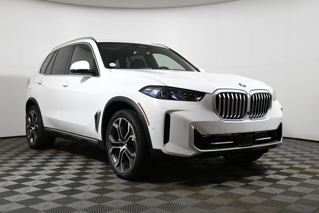 New 2026 Alpine White BMW xDrive40i image 9