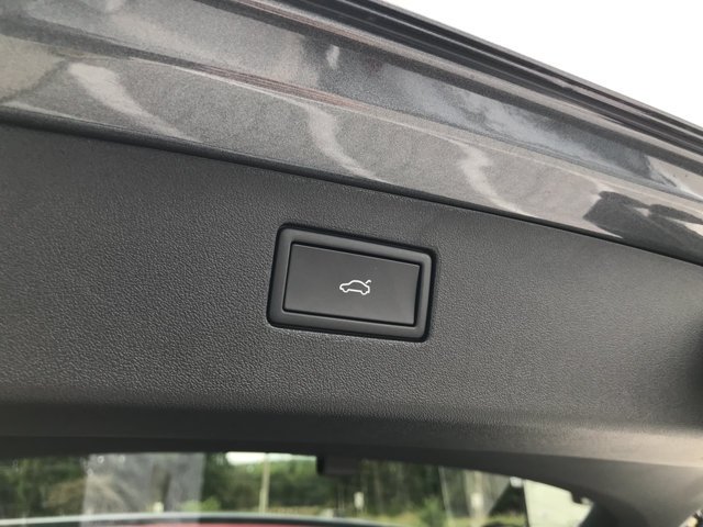 New 2026 Platinum Gray Metallic Volkswagen SE image 25