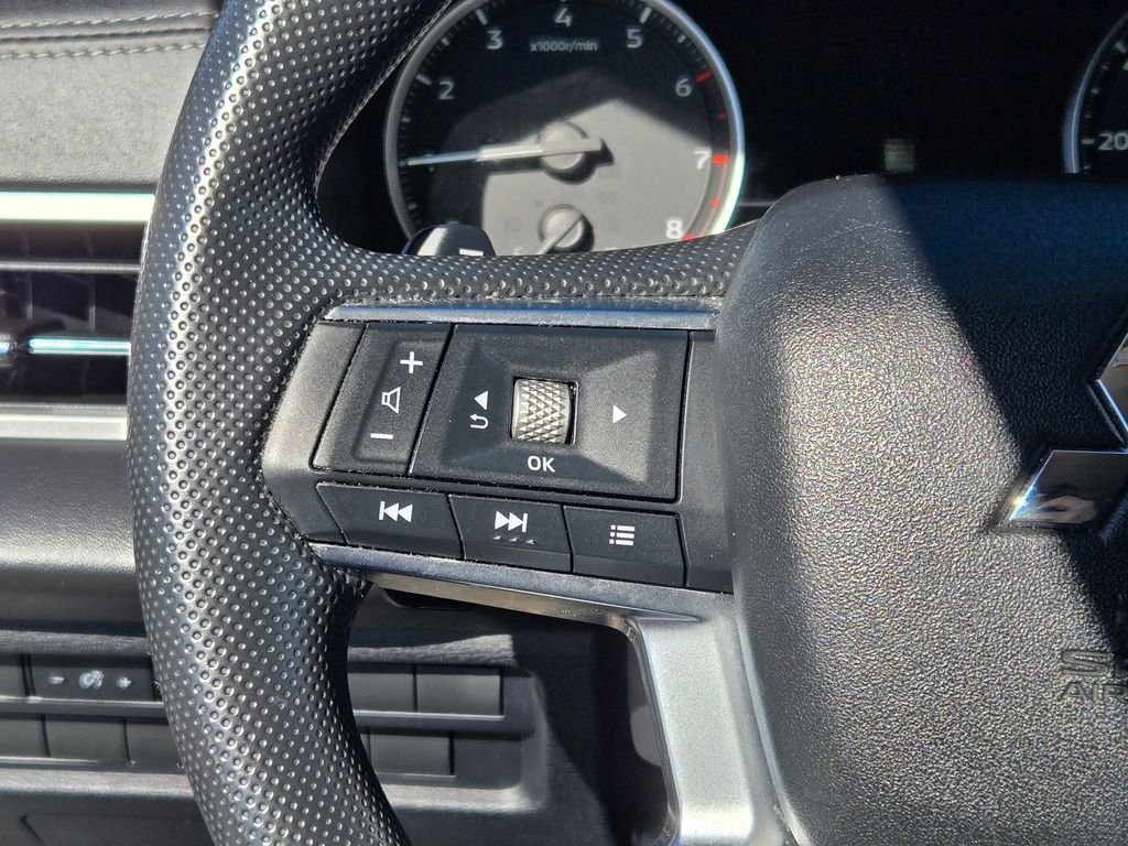 2024 Mitsubishi Outlander ES - Photo 34