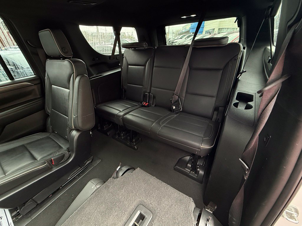 Used 2022  GMC SLT image 18