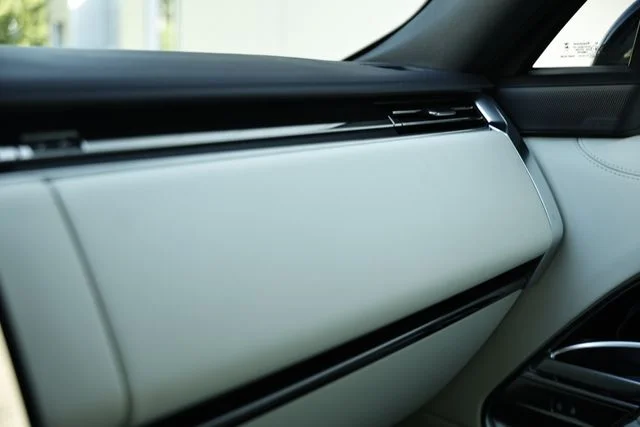 New 2026 Fuji White Land Rover SE 7 Seats image 49
