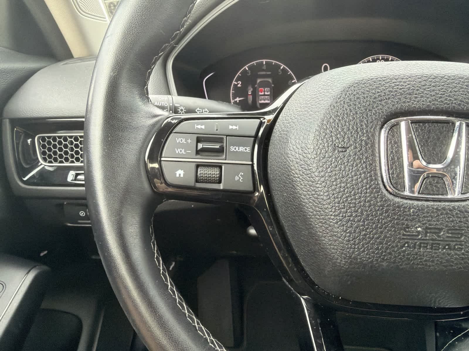 Used 2024 Sonic Gray Pearl Honda EX image 17