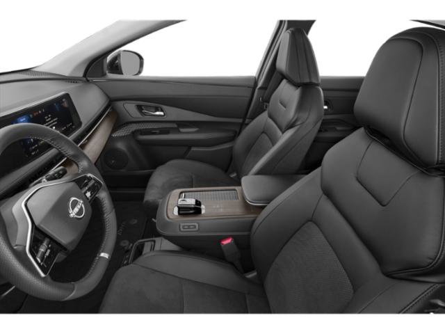 Used 2024 Everest White Pearl Tricoat/Black Diamond Pearl Nissan ENGAGE image 12