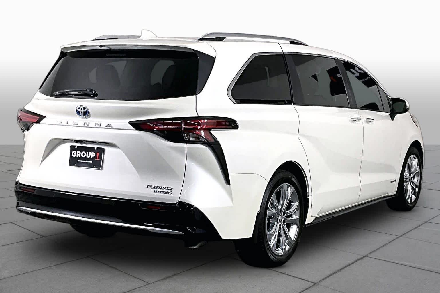 2021 Toyota Sienna Platinum - Photo 13