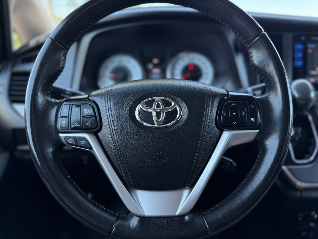 Used 2016 Midnight Black Metallic Toyota SE Premium image 19