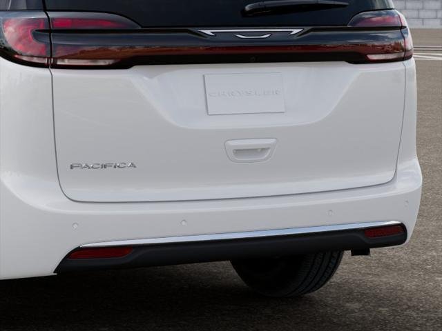 New 2027 Bright White Clear-Coat Exterior Paint Chrysler Select image 39