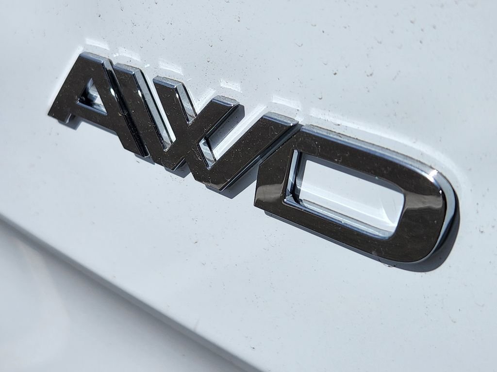 Used 2026 ARCTIC WHITE Mercedes-Benz CARGO image 10
